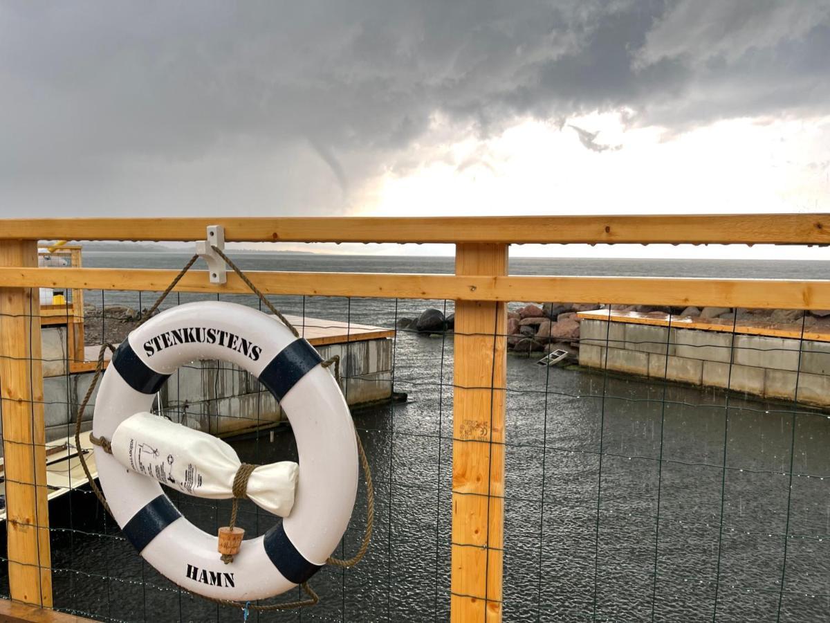 Stenkustens Hamn Borgholm Bagian luar foto