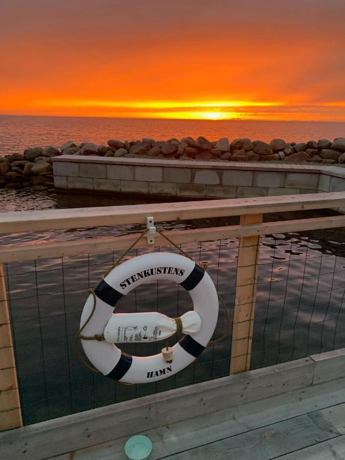 Stenkustens Hamn Borgholm Bagian luar foto